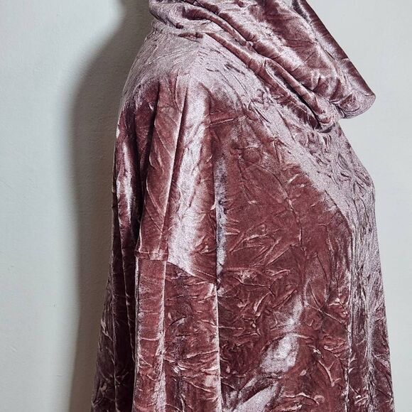 Andrew Marc Pink Crushed Velvet Cowl Neck Activewear Pullover NWT Size Small - Picture 5 of 10